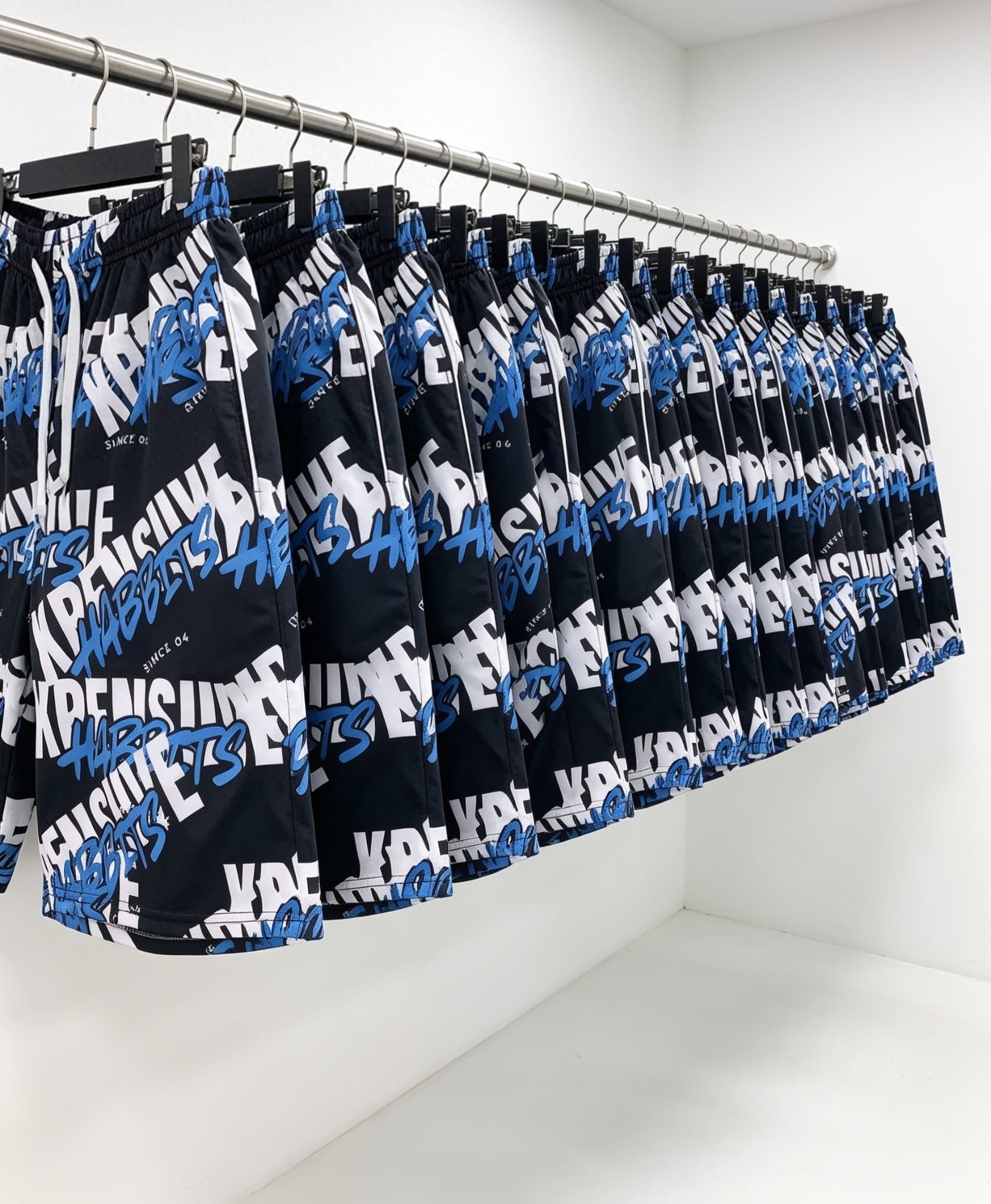 Xpensiive Habbits signiture oversized baggy shorts