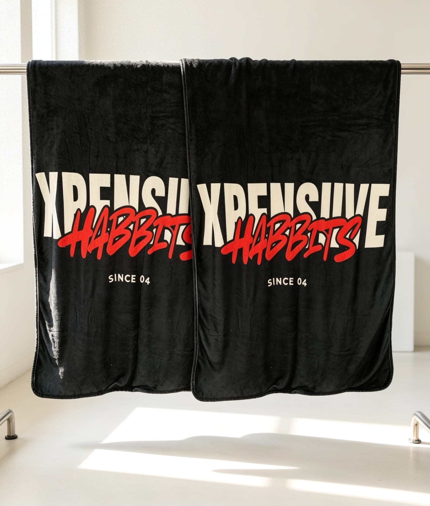 Xpensiive Habbits Signiture blanket